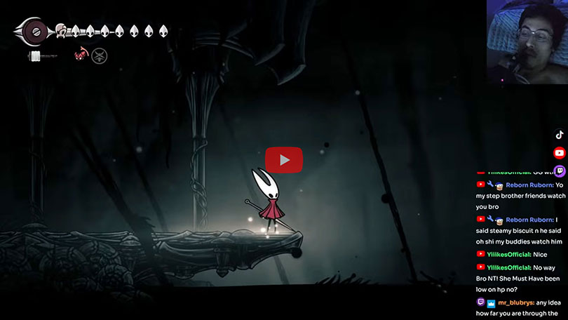 Стример SteamyBiscuit против финального босса в Hollow Knight: Silksong