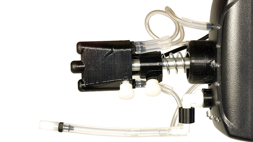 Мундштук с тремя отверстиями